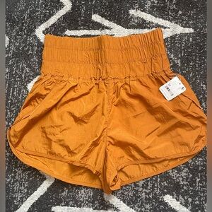 FP MOVEMENT The way home short NWT